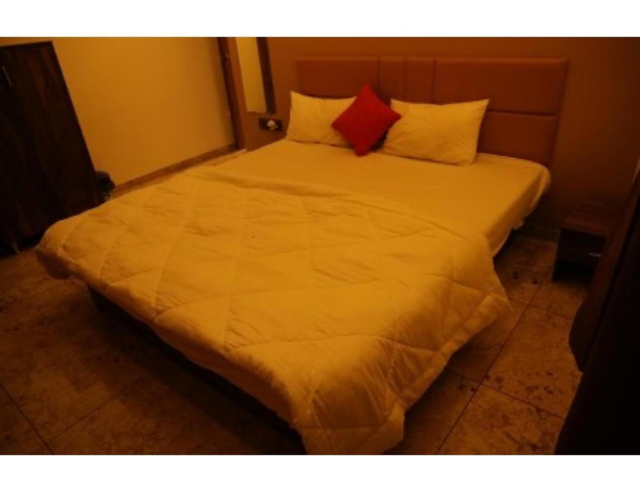 Hotel The Pill, Bhavnagar Dış mekan fotoğraf