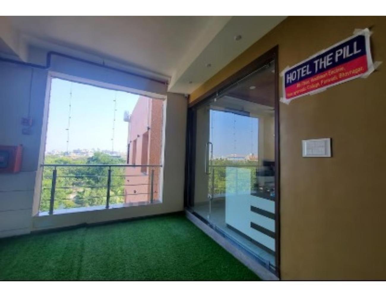 Hotel The Pill, Bhavnagar Dış mekan fotoğraf