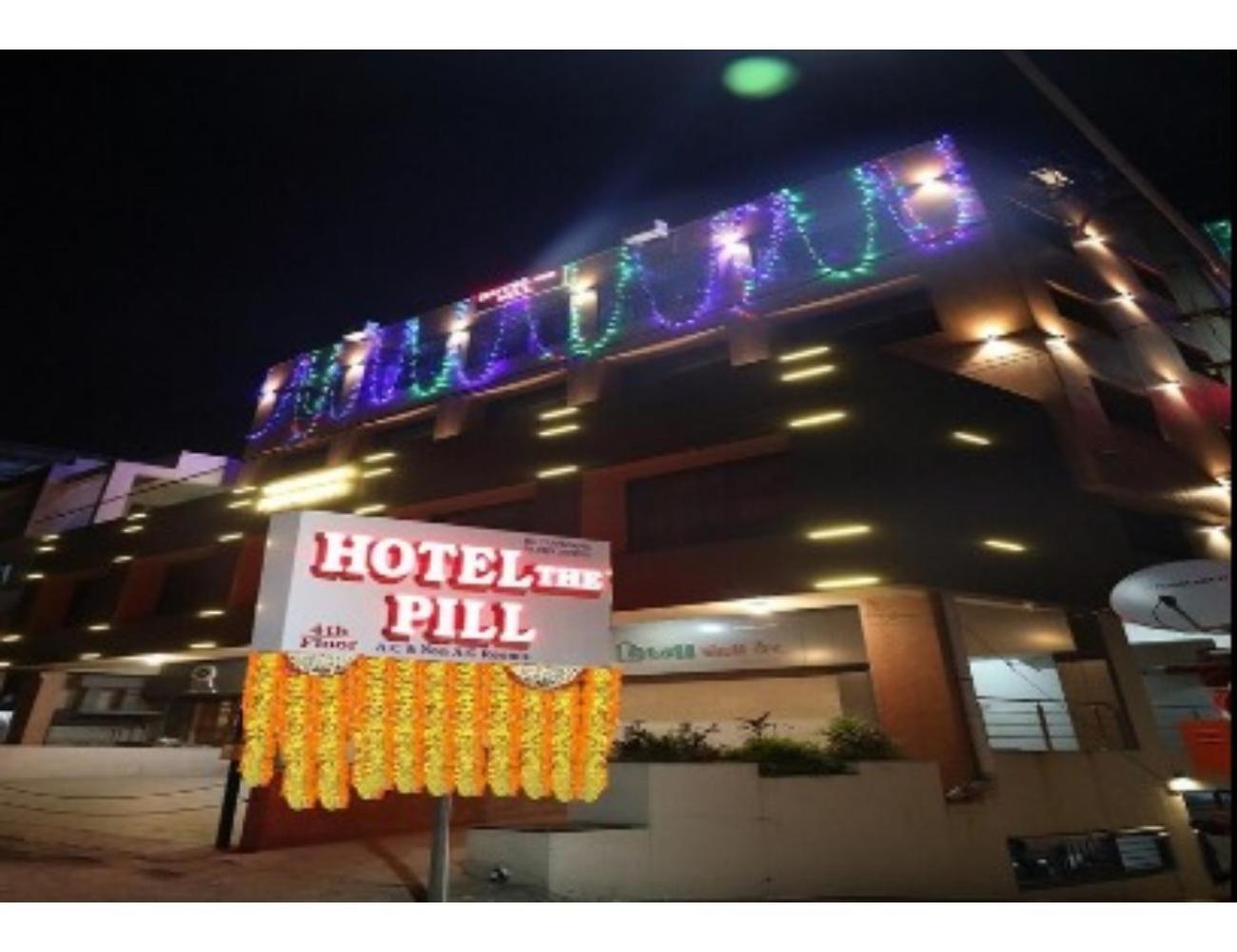 Hotel The Pill, Bhavnagar Dış mekan fotoğraf