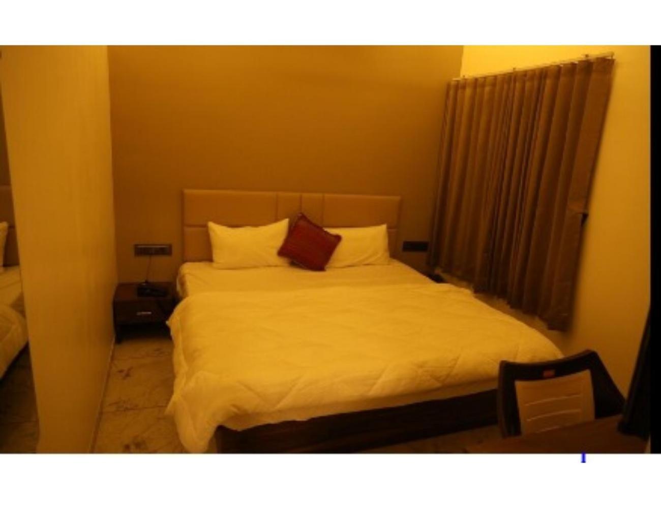 Hotel The Pill, Bhavnagar Dış mekan fotoğraf